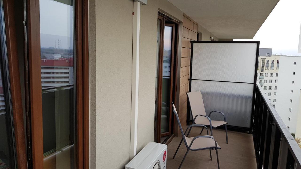 Goclaw Apartament ワルシャワ エクステリア 写真